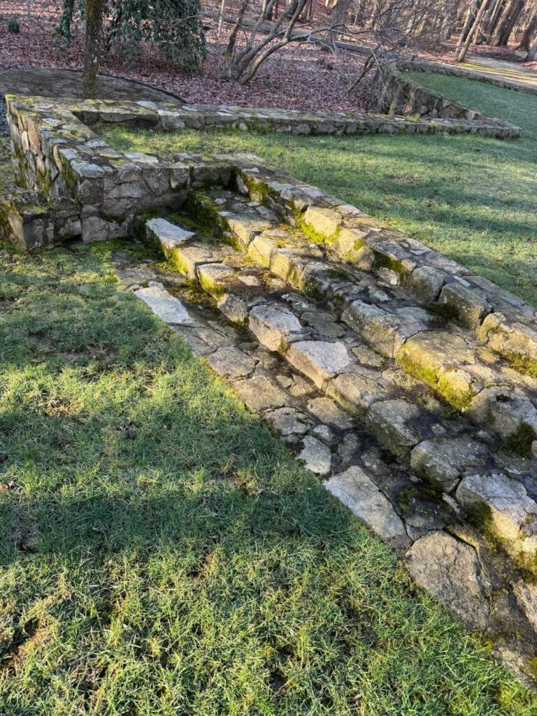 Stonework stairs before cleaning